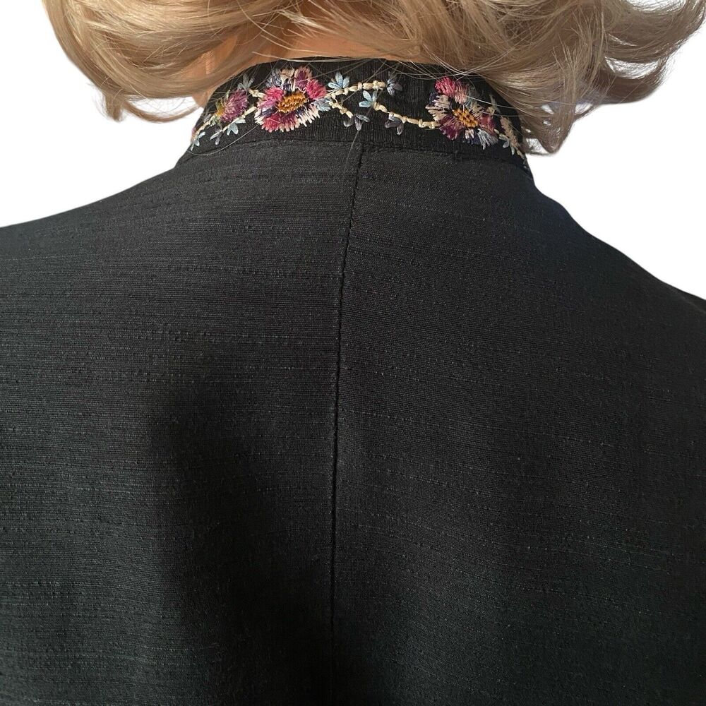 Vtg Embroidered Floral Jacket Blazer Silk Blend M Women’s Banded Collar Black - Picture 15 of 16